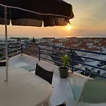 Av. 1º De Maio Appartement