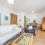Av. 1º De Maio Appartement