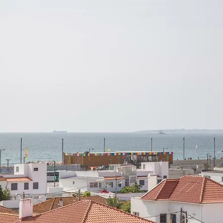 Av. 1º De Maio Lejlighed Costa de Caparica