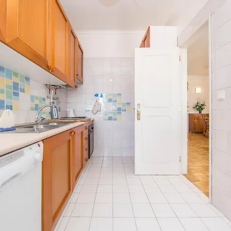 Appartement Av. 1º De Maio Costa de Caparica